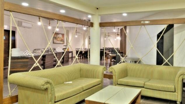 Om Sanctuary Resort By Pinks Hospitality Rupāwati Buitenkant foto